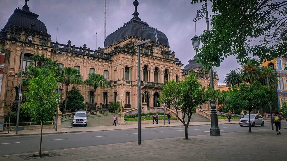 Tucumán se ubicó entre las pocas provincias con superávit, aunque con menos margen por el deterioro fiscal